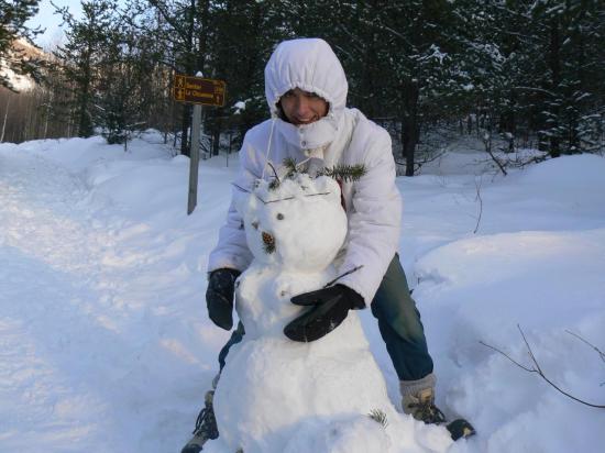 Marie et sa madame de neige